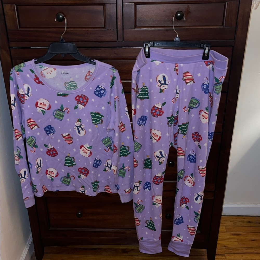 Old Navy Lavender Holiday Pajama Set with Festive Characters